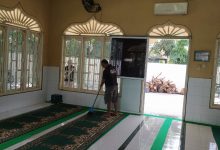 Photo of Cegah Corona, Warga BSP Gotroy Bersihkan Masjid Al Hidayah