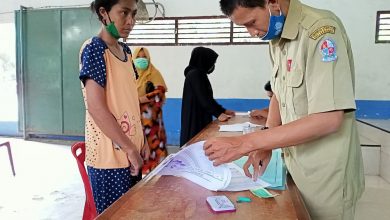 Photo of Warga Desa Petumbukan Senang dan Bahagia , Dana BLT Kembali Disalurkan