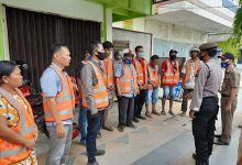 Photo of Terjaring Razia Masker Disuruh Bersihkan Kota Lubuk Pakam