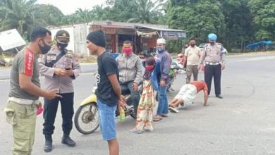 Photo of Meningkatkan Kesadaran Masyarakat, Tim Gabungan Pemkab Palas Terus Gencar  Razia Masker 