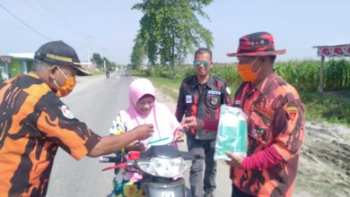 Photo of HUT Pemuda ke- 61, MPC PP Deli Serdang Turun ke Jalan Bagi Masker Gratis