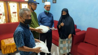 Photo of Sambut HPN 2021, PWRI Palas dan PAMK Polres Palas  Berikan Tali Asih kepada Janda Wartawan 