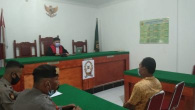 Photo of Pemilik Cafe Jual  Miras Dituntut 2 Bulan Kurungan 