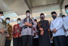 Photo of Anies Salat Jumat Pertama di Istiqlal Setelah Dibuka Umum