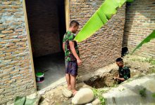 Photo of Totalitas Rehab RTLH, Satgas TMMD Kodim 0204/DS Buatkan Septic Tank