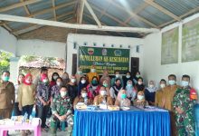 Photo of Penyuluhan KB-Kes TMMD Kodim 0204/Ds, Bidan Desa Imbau Warga Tidak Sembarangan Pilih Alat Kontrasepsi