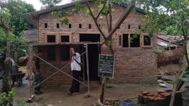 Photo of Rehab RTLH, Bakti Satgas TMMD 111 Kodim 0204/DS Atasi Kesusahan Warga