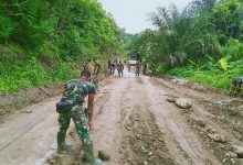 Photo of Satgas TMMD Kodim 0204/DS Selesaikan Perkerasan Jalan dengan Sirtu