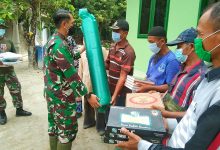 Photo of Serahkan Bantuan Kontak TMMD Ke-111, Dansatgas: Ini Wujud Kepedulian TNI kepada Warga Desa
