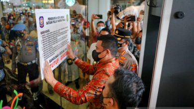 Photo of Walkot Bobby Segel Mal Centre Point, Mal Terbesar di Medan, gara-gara Tunggak Pajak Rp 56 M