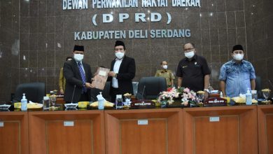 Photo of Bupati H Ashari Tambunan Sampaikan Penjelasan Terhadap Perubahan RANPERDA Kabupaten Deli Serdang