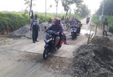 Photo of Ucapkan Terima Kasih kepada Kadis PUPR DS, Arus Lulintas Warga Kembali Lancar