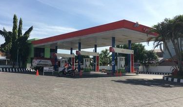 Photo of Sudah Sepekan Stok BBM Sumut Langka, SPBU Kebingungan: Pagi Sepi, Sore Antre