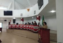 Photo of Rapat Paripurna Pembahasan Lima Ranperda Sempat Molor.Bupati Karo Sampaikan Lima Ranperda