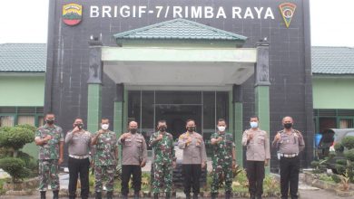 Photo of Kapolsek Galang, Perkuat Soliditas Dan Sinergitas Kemitraan Dengan Brigif 7/RR