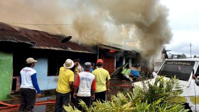 Photo of Api Mengamuk,Warga Dan Penghuni Rumah Panik