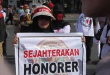 Photo of Honorer di Sergai Terancam Putus Kontrak Jika Tidak Sanggup Bawa Warga Vaksin