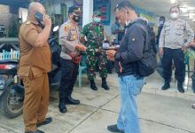 Photo of Forkopimcam Galang Kunjungi Pelaksanaan Vaksinasi di Sejumlah Desa Hingga Malam Hari