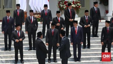 Photo of Inilah Daftar Menteri Tidak Vaksin Karena Usia : Mahfud dan Luhut Diantaranya