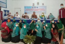 Photo of Universitas Dharmawangsa Medan Bekerjasama TP PKK Galang Terapkan Metode FGD Untuk Berdayakan Peran Wanita di Desa