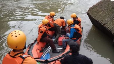 Photo of Remaja Hanyut di Aliran Sungai Deli, Tim SAR Lakukan Pencarian