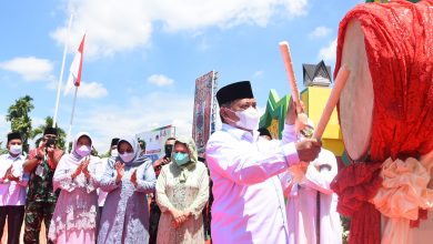 Photo of MTQ ke-55 tingkat Kabupaten Deli Serdang Resmi Dibuka, Wabup Harap Al Qur’an Dijadikan Pegangan Hidup