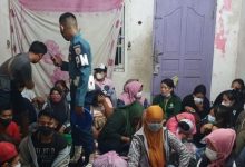 Photo of 75 Pekerja Migran Ilegal di Tanjungbalai Digrebek Prajurit TNI AL Saat di Penampungan