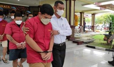 Photo of Anak Bupati Non-aktif Langkat Ditahan Bersama 7 Tersangka Lain Atas Kasus Kerangkeng Manusia