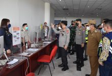 Photo of Wabup Deli Serdang Bersama Kapoldasu Tinjau Pos Pelayanan Kedatangan Mancanegara di Bandara Kualanamu