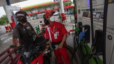 Photo of Kelangkaan BBM di Beberapa SPBU, Pertamina Akui Telah Pulihkan Stok BBM Subsidi ke SPBU
