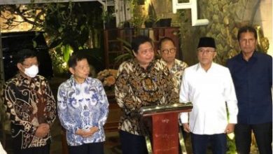 Photo of Pembentukan Koalisi Indonesia Bersatu Besutan Golkar, PAN, PPP. Pengamat: Apakah Ada Arahan dari Istana?