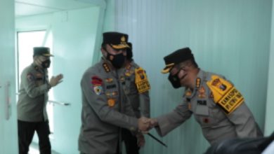 Photo of Tinjau Pos Pengamanan Terpadu di Wilkum Polda Sumut, Kapolresta Deliserdang bersama Kapoldasu Sambut Kedatangan Irwasum Polri di Bandara KNIA