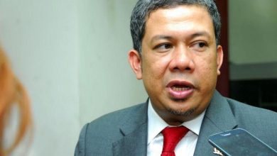 Photo of Fahri Hamzah: Maju Pilpres Harus Pakai Tiket Baru, Jangan Tiket Kadaluarsa