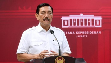 Photo of Jokowi Dinilai Tak Percaya Sejumlah Menteri, Urusan Minyak Goreng Juga Diserahkan ke Luhut
