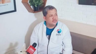 Photo of Cuitan Fahri Hamzah Untuk Seorang Pemimpin, Sindir Siapa?