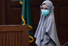 Photo of Terdakwa Mendadak Beratribut Agama Saat Sidang, Ketua MUI Risih Melihatnya