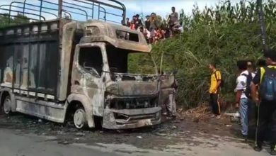Photo of 2 Tewas dan 2 Orang Lagi Alami Luka Bakar, Truk Pengangkut Pisang Terbakar di Simalungun