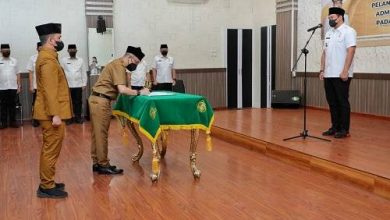 Photo of 15 Pejabat Administrator dan Pengawas Dilantik, Wali Kota Medan Minta PAD Harus Tercapai