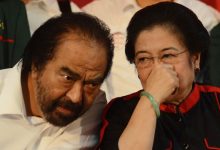Photo of Partai Sombong, Surya Paloh dan Megawati Saling Sindir