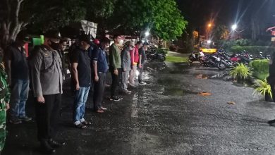 Photo of Kapolsek Galang Bersama Camat Lakukan Patroli Gabungan Antisipasi Geng Motor dan Gangguan Kamtibmas