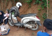 Photo of Sepeda Motor Telah Ditemukan, Nurhisyam Masih Terus dalam Pecarian Tim dan Keluarga
