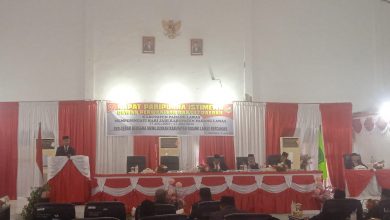 Photo of Tokoh Pemekaran Sesalkan Anggota DPRD yang Tidak Hadir saat Paripurna Istimewa Hari Jadi Kabupaten Palas