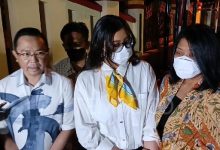 Photo of Ingin Besuk dan Bawa Pakaian Suami, Istri Ferdy Sambo Tak Dapat Izin