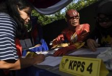 Photo of KPU Resmi Naikkan Honor Petugas Pemilu, Berikut Rinciannya…