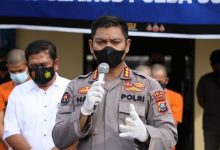 Photo of Polisi Desak Bos Judi Online Eks Pengurus Golkar Sumut Serahkan Diri
