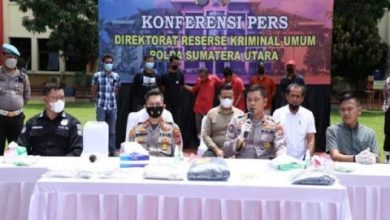 Photo of Dua Perampok yang Bunuh IRT di Tapsel Ditangkap Polisi