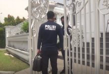 Photo of Polisi Geledah Rumah Mewah Milik Bos Judi Online di Deli Serdang