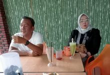 Photo of Oknum Anggota DPRD Labuhan Batu “Dilabrak” Istri Muda di RM Lembur Kuring