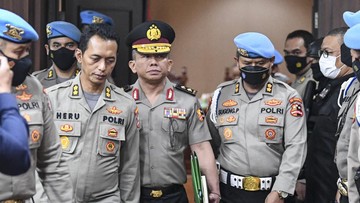 Photo of Sidang Banding Pemecatan, Ferdy Sambo Tak Dihadirkan