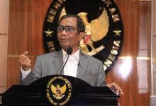 Photo of Viral Diduga Anggota Polri Halangi Jalan Warga, Mahfud MD Angkat Bicara